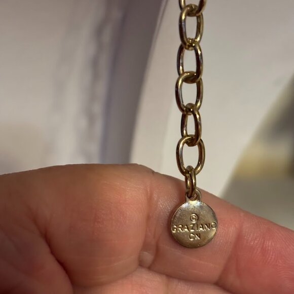 Beautiful Graziano Pearl Necklace (20") and Bracelet set in Gold Tone with pouch - Picture 5 of 16